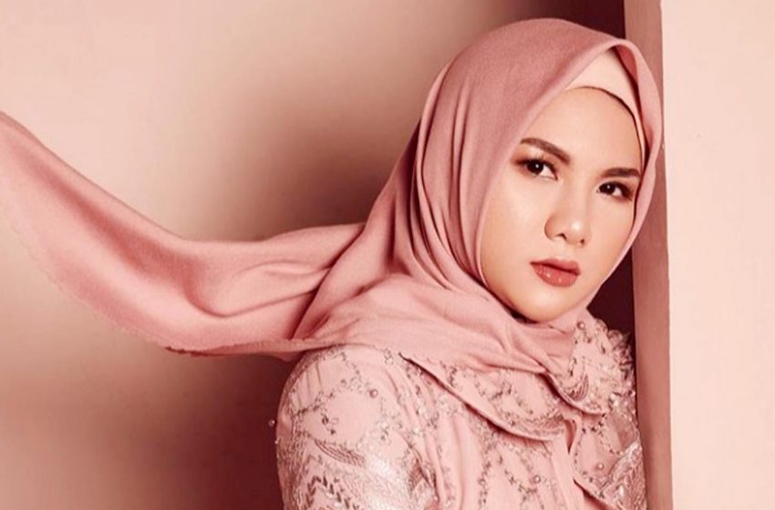  Masih Buka Pakai Hijab, Evelyn Nada Anjani: Aku Gak Bisa Langsung Berubah