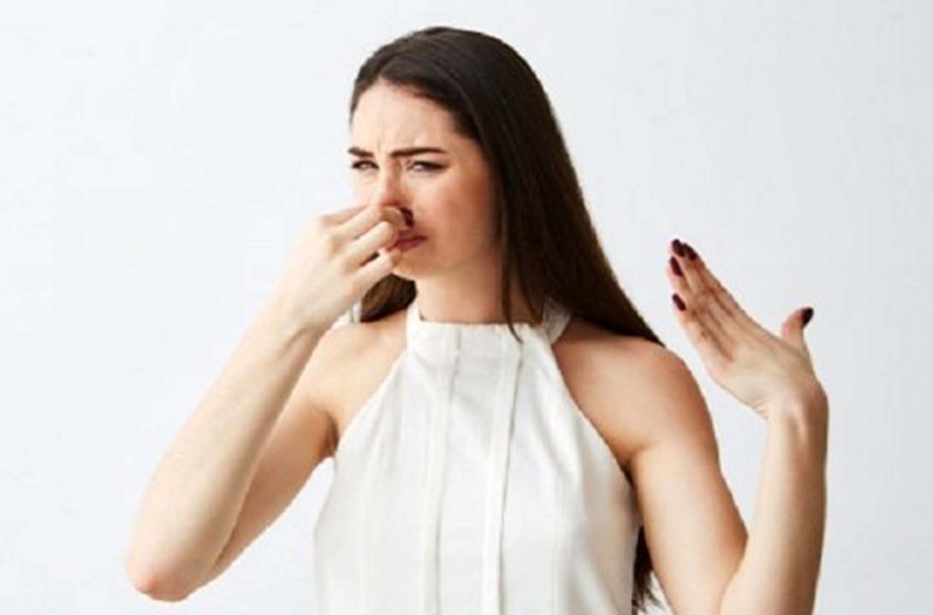  Trik Atasi Bau Mulut Tanpa Sikat Gigi di saat Darurat