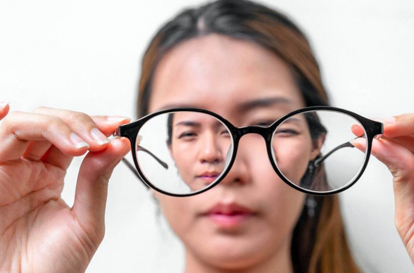  Kenali Tanda-Tanda Anda Harus Mengganti Kacamata Baru