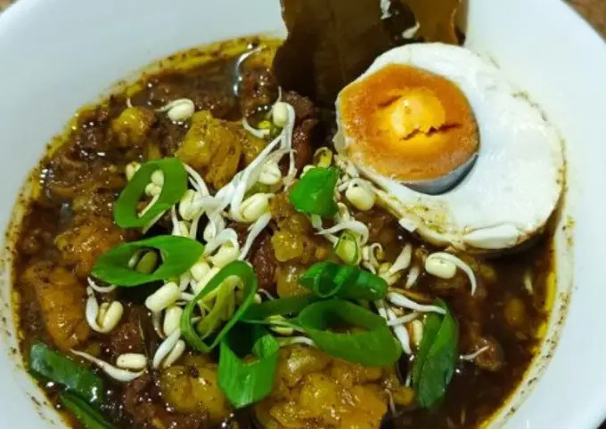  Nikmatnya Rawon, Hidangan Lezat Berbuka Puasa yang Menggugah Selera