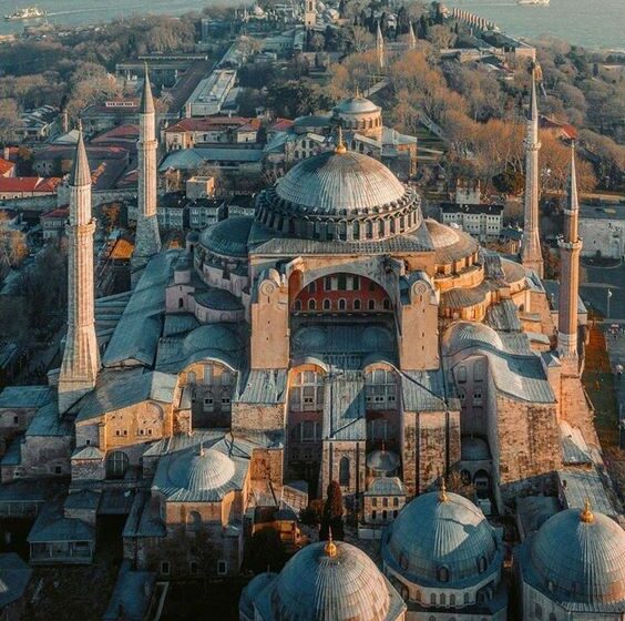  Mengungkap Keindahan Istanbul Part 1: Menelusuri Hagia Sophia, Topkapi Palace, dan Blue Mosque