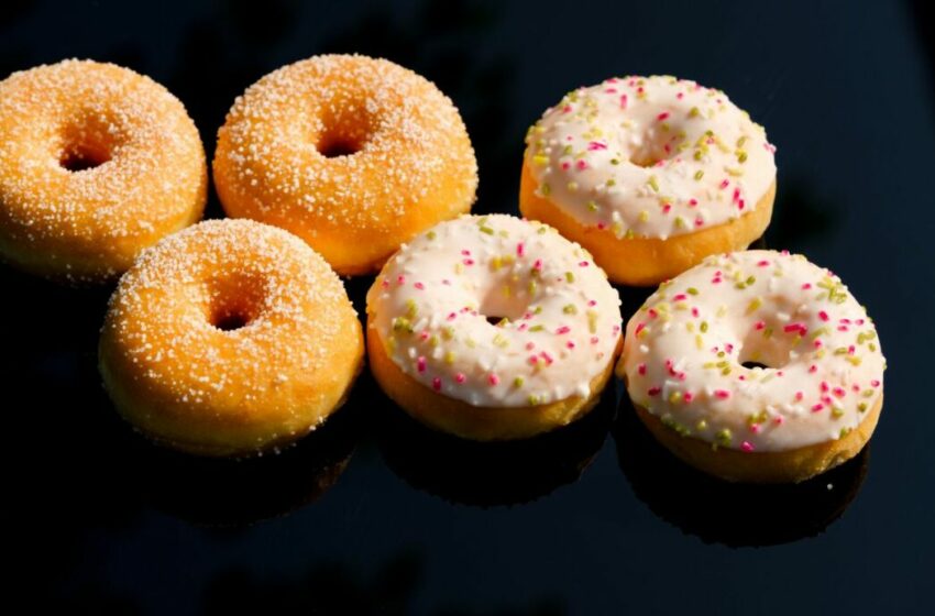  10 Varian Topping Donat yang Bikin Lidah Bergoyang