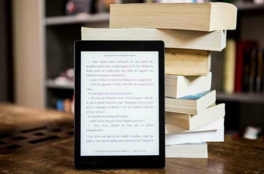  Buku Fisik atau E-book, Mana yang Lebih Kamu Pilih?