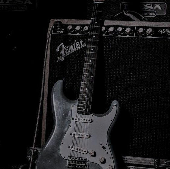  Pilih Stratocaster atau Telecaster? Begini Sejarah Gitar Fender