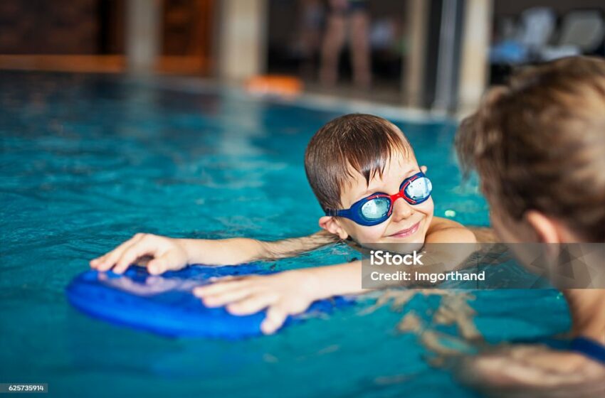  Mengajari Si Kecil Berenang dengan Mudah, Tips dan Trik Efektif