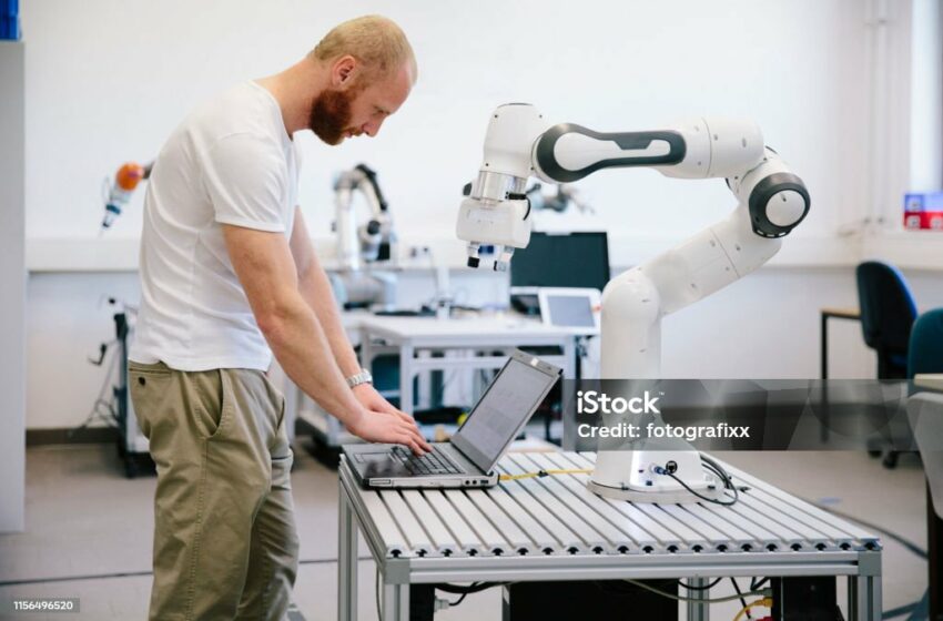  Profesi Ahli Robotika dan Otomatisasi, Daya Tarik Profesi Ini di Bidang Industri