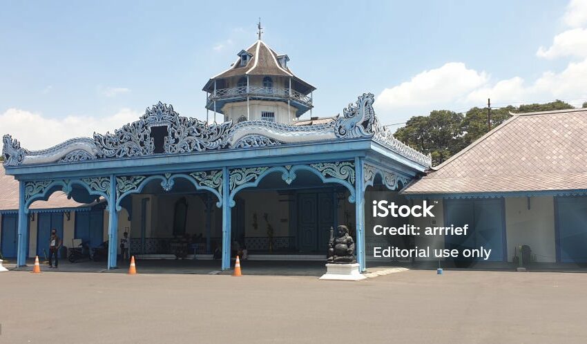  Jalan-Jalan ke Surakarta, Eksplorasi Keindahan Destinasi Wisata Istana Bersejarah