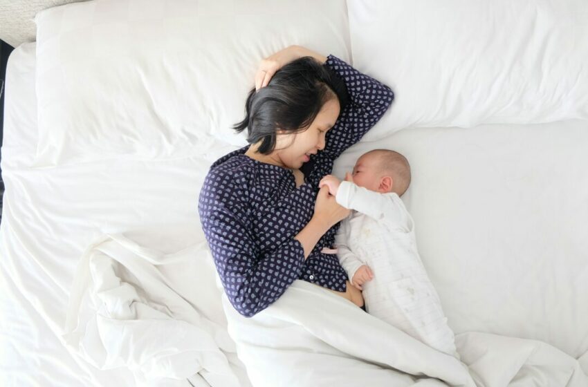  Posisi Tidur yang Baik untuk Ibu Menyusui, Kunci Menyusui dengan Nyaman