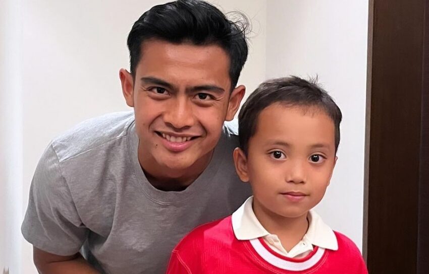  Kebersamaan Xabiru dan Pratama Arhan, Momen Spesial di Pertandingan Sepak Bola Pertama