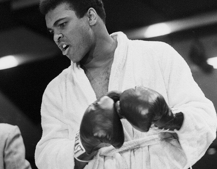  Muhammad Ali, Sang Legenda Tinju yang Fenomenal