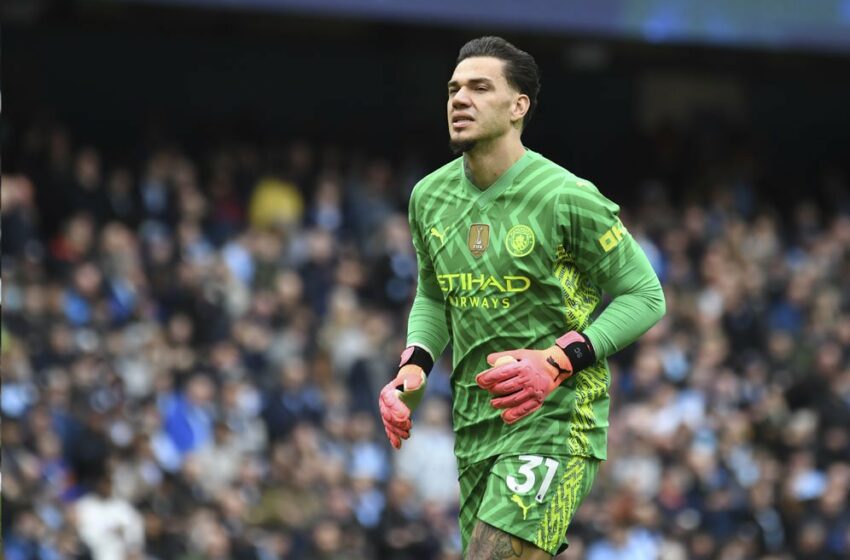  Manchester City Pasang Harga Fantastis untuk Ederson Moraes