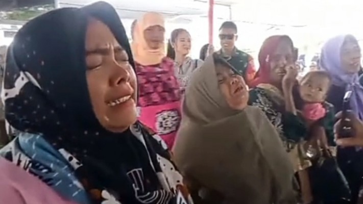  Lomba Menangis Unik di Kabupaten Tegal, Ratusan Ibu Menangis Serentak untuk Hadiah