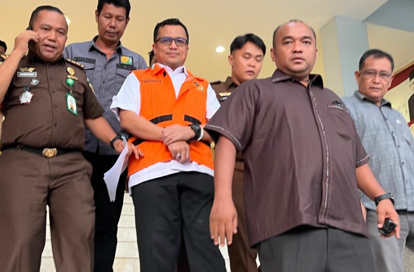  Tersangka Korupsi Anggaran Sekretariat DPRD Riau Ditarik ke Rutan Pekanbaru