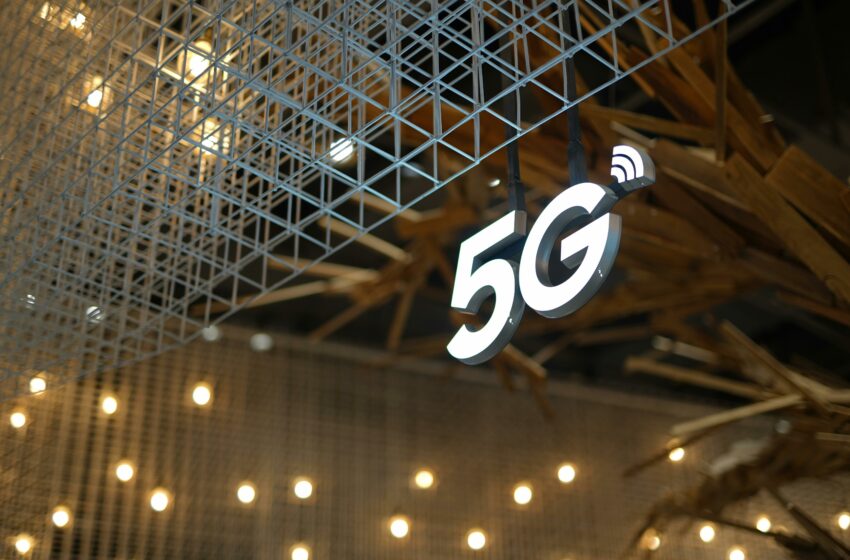  Tekonologi 5G, Revolusi Internet yang Bikin Hidup Makin Canggih