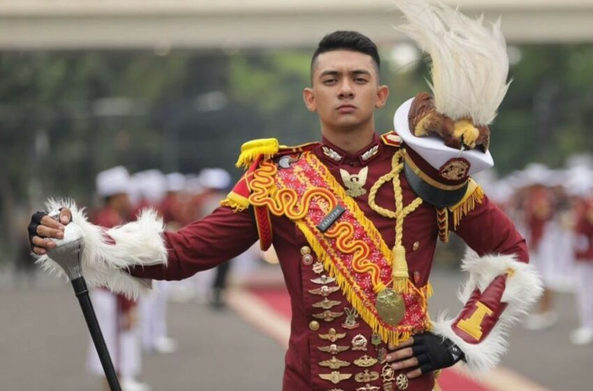  Khalifah Nasif, Terkenal Lagi Berkat Keluarga dan Pacar