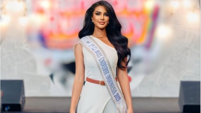  Vina Anggi Sitorus Mundur dari Miss Universe 2024