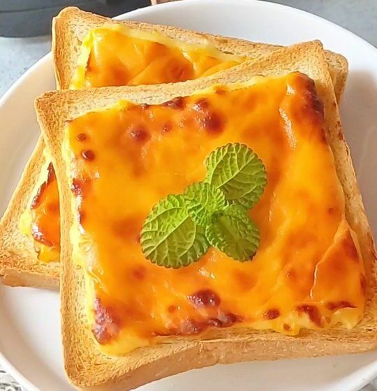  Meledak di Mulut! Corn Cheese Toast Menu Sarapan yang Bikin Ketagihan