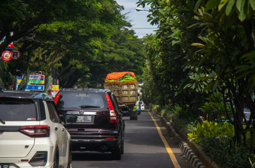  5 Hal yang Harus Diperhatikan Saat Mengendarai Mobil Matic untuk Pemula