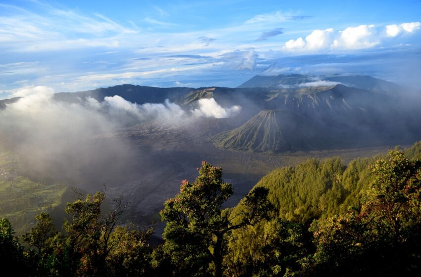  Memahami Indonesia di Khatulistiwa, Negara Kita yang Istimewa