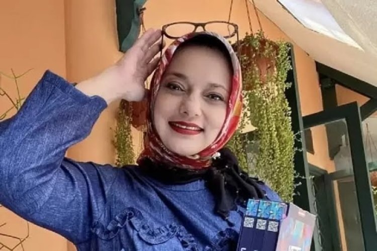  Dunia Hiburan Berduka, Marisssa Haque Meninggal