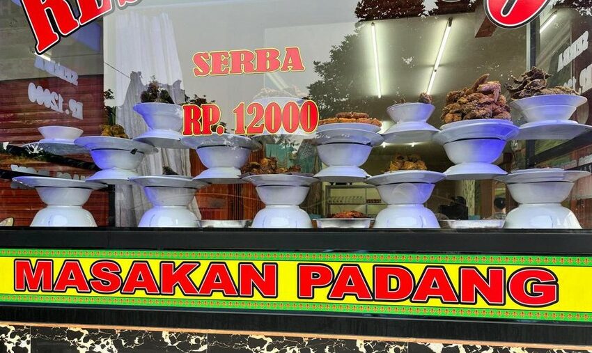  Viral Pencopotan Label ‘Masakan Padang’ di Cirebon