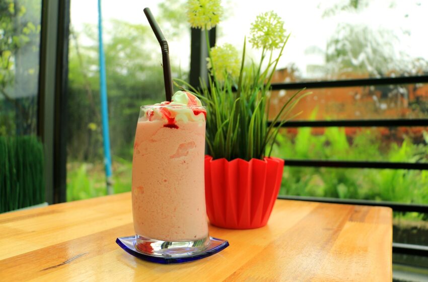  Bikin Milkshake di Rumah Gampang Banget! Ini Dia Resepnya