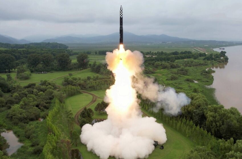  Korut Uji Coba Rudal di Hari Pemilu Amerika