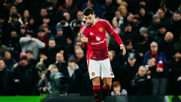  Bruno Fernandes Tampil Berbeda di Bawah Amorim