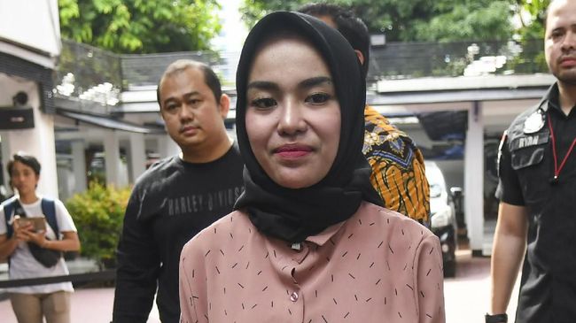  Perjuangan Medina Zein-Lukman Azhari Memperbaiki Hubungan