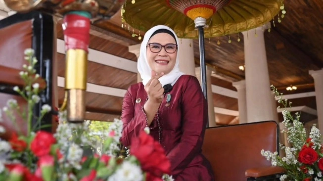  Nina Agustina Jadi Sorotan Usai Cekcok Viral