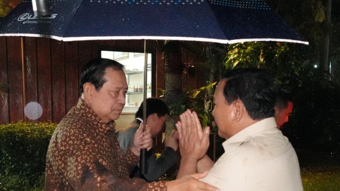  Momen Hangat Pertemuan SBY dan Prabowo di Cikeas