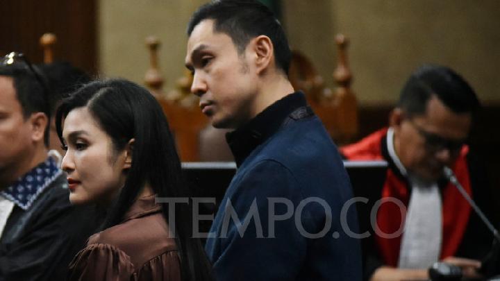  Sandra Dewi Absen Sidang Tuntutan Suaminya