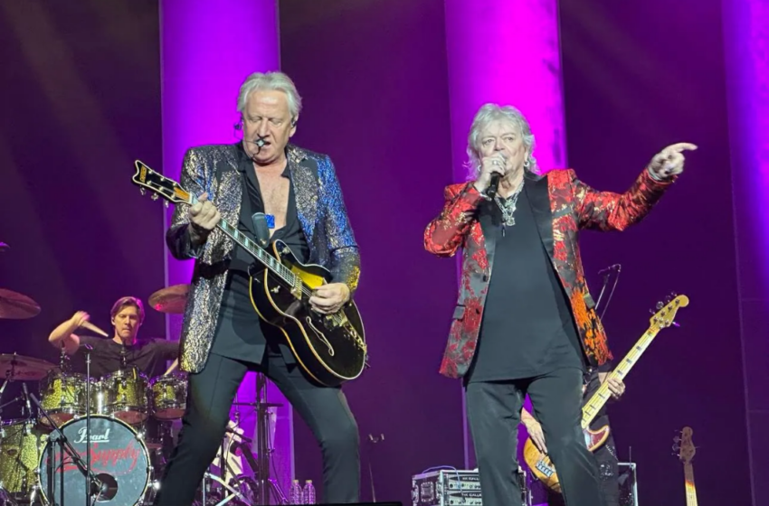  Air Supply Guncang Singapura, 90 Menit Tak Terlupakan