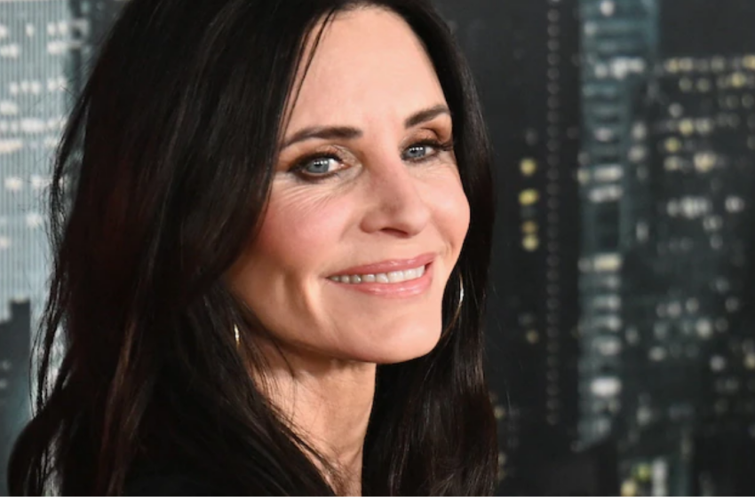  Courteney Cox Kembali dalam Scream 7