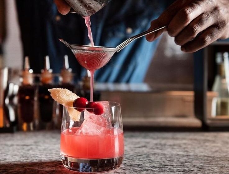  Jadi Mixologist? Kreativitas tanpa Batas