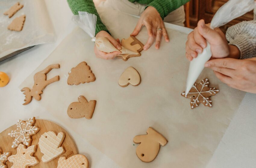  Begini Cara Hias Kue Natal Kamu Jadi Lebih Spesial, Yuk Simak