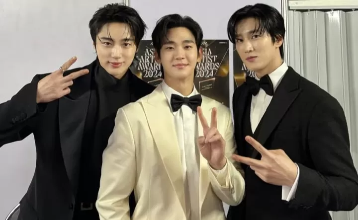  Byeon Woo Seok dan Kim Soo Hyun Bangun Persahabatan Baru