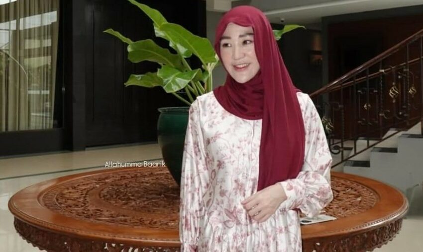  Larissa Chou Rayakan Imlek dengan Keluarga Besar