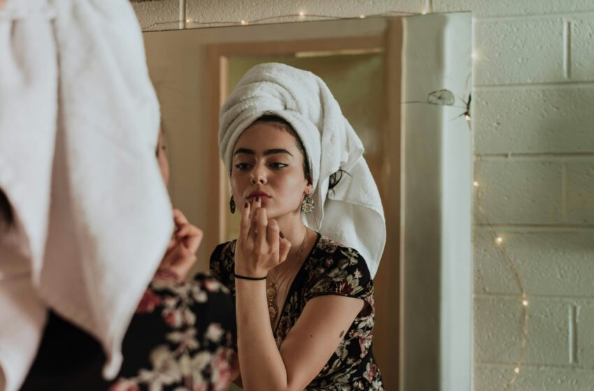  5 Tips Kecantikan yang Bisa Kamu Terapkan di Tahun 2025