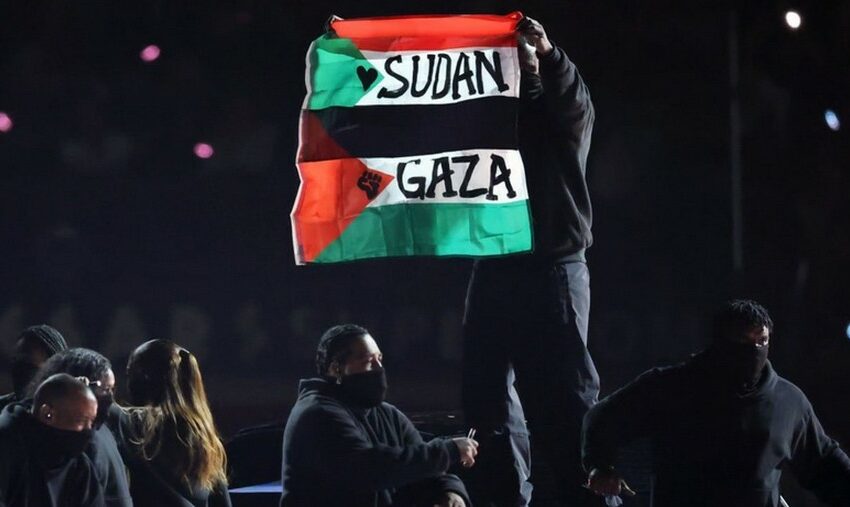  Bendera Palestina Berkibar di Super Bowl 2025