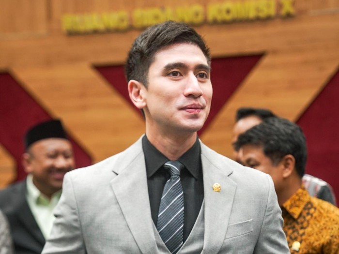  Verrell Bramasta Buktikan Komitmennya di DPR