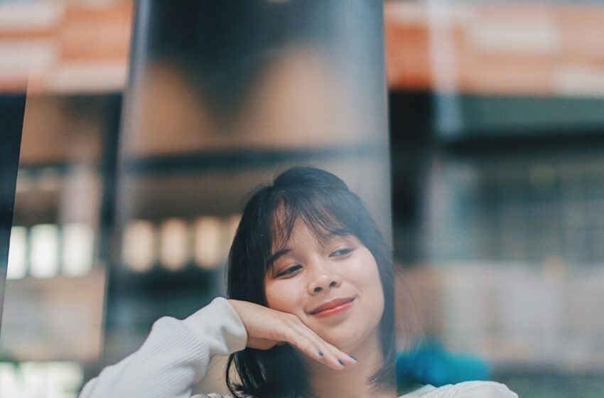  Nadine Makalew Debut Album “Time Traveller”