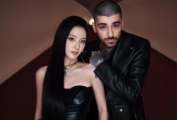  Zayn Malik & Jisoo Bikin Dunia Baper Lewat Duet “Eyes Closed”