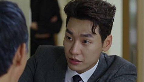  Kim Young-Kwang, Aktor Multigenre yang Wajib Ditonton