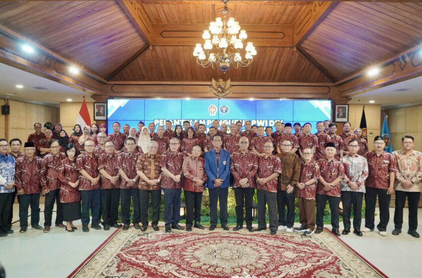  Sejarah Baru! Sri Sultan HB X Jadi Anggota Kehormatan PWI di Pelantikan Pengurus PWI DIY 2025–2030