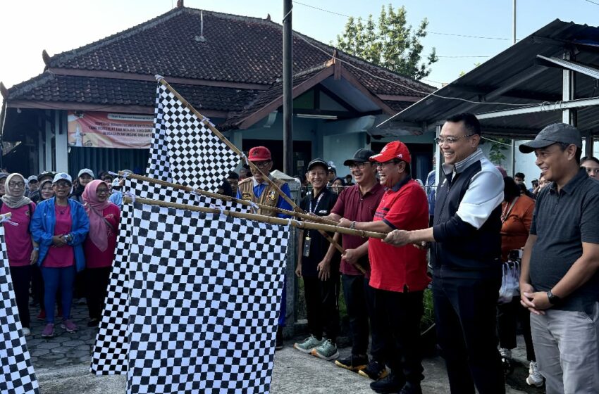  Seru dan Kompak, Jalan Sehat PWI ke Gembira Loka Zoo